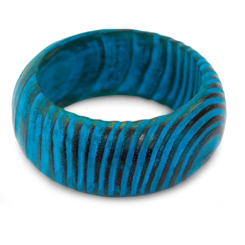 Handmade Mango Wood 'Ocean Empress' Bangle Bracelet (India) - 7'6" x 9'6" - 7'6" x 9'6"