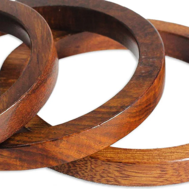 NOVICA Fashionable Trio, Mango wood bangle bracelets (set of 3) - 0.5 cm W