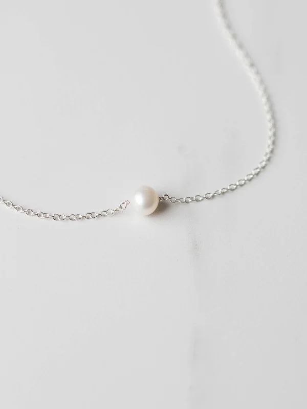 Suspended Pearl Necklace