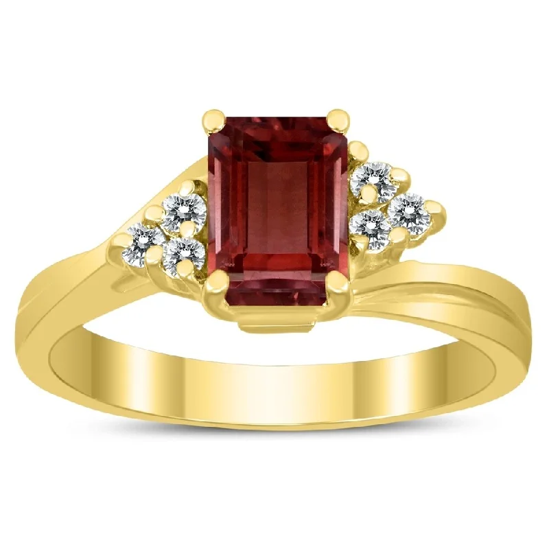 7X5MM Garnet and Diamond Twist Ring in 10K Yellow Gold